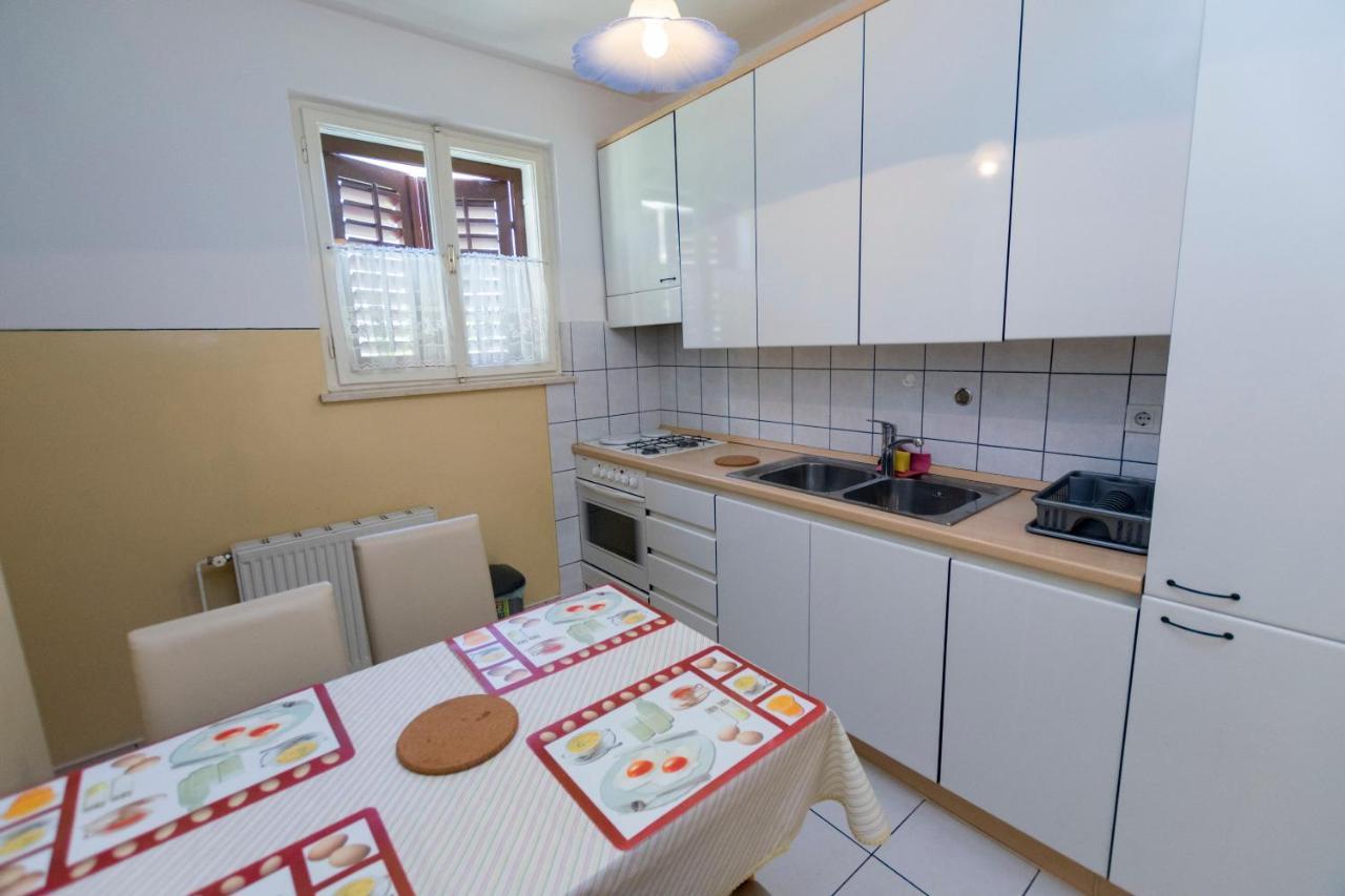 Apartment Hans Примоштен Экстерьер фото