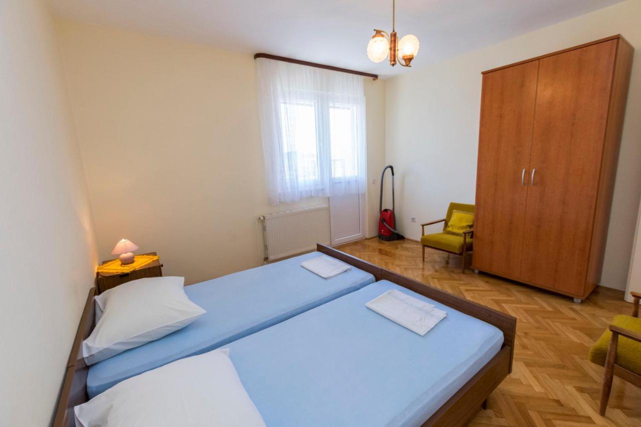 Apartment Hans Примоштен Экстерьер фото