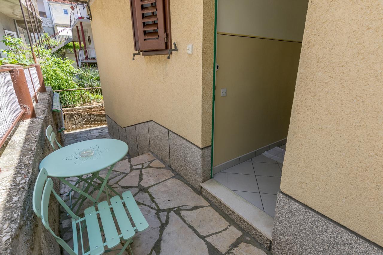 Apartment Hans Примоштен Экстерьер фото