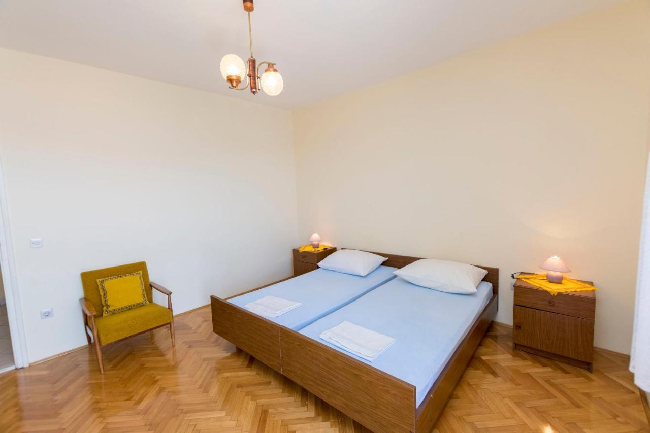 Apartment Hans Примоштен Экстерьер фото